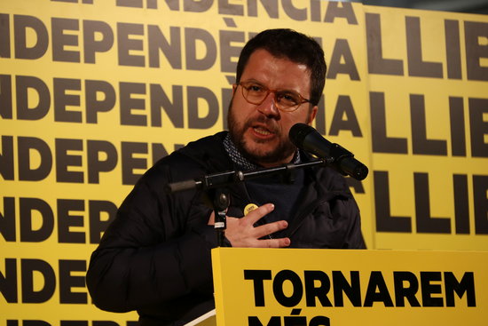 Pere Aragonès at an ERC campaign event in Lleida on November 3, 2019 (by Guillem Roset)